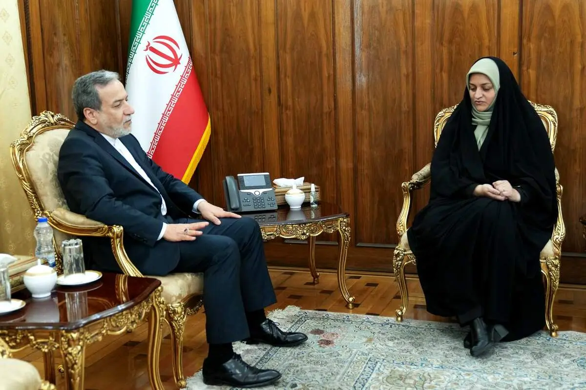 دیدار سونا احمدی با سیدعباس عراقچی 