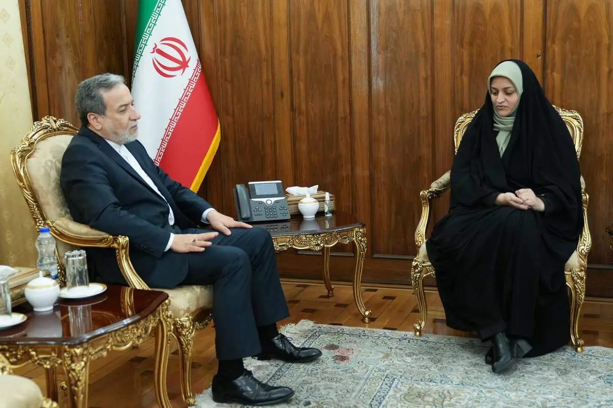 دیدار سونا احمدی با سیدعباس عراقچی 