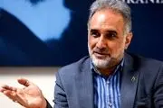 هر حرفی بزنیم یک طرف می‌گوید جاسوس هستید طرف دیگر هم می‌گوید خائن! 