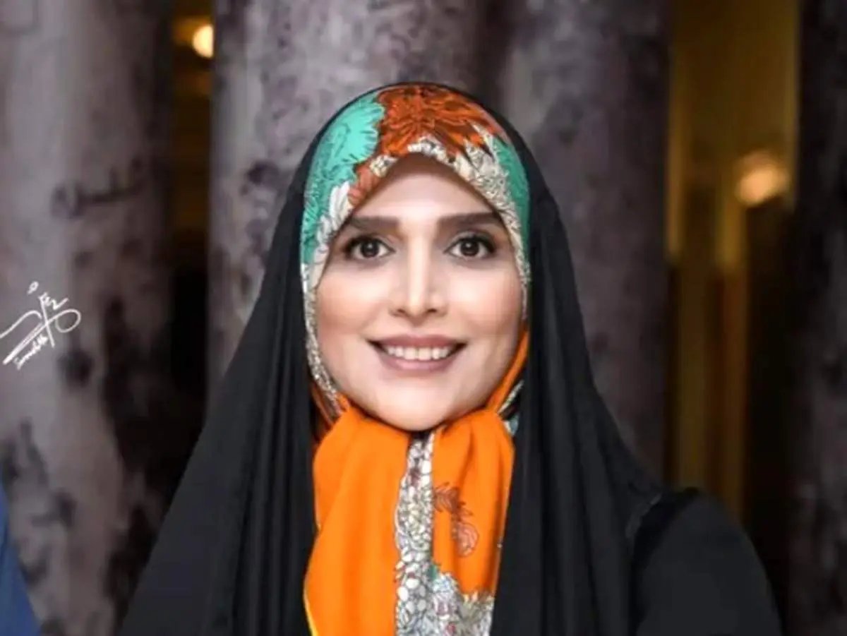 عکس صمیمی مژده لواسانی و بازیگر از یاد رفته