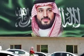تیپ خاص و متفاوت بن سلمان در دفتر کارش + ببینید 