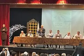 اگر مردم نبودند چه کسی در برابر عراق و تحریم می ایستاد/ کسانی که از مذاکره میترسند خودشان را باور ندارند