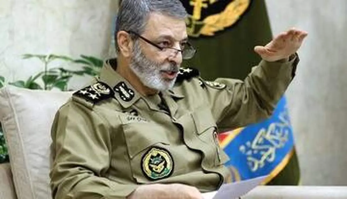 در مقابل هر قدرتی که نگاه چپ به این خاک کند مقابله میکنیم