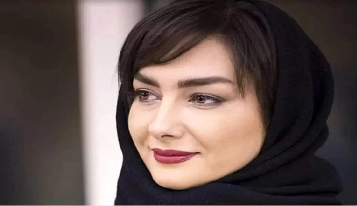 انتشار تصویر عجیب و بدون سانسور از خانم بازیگر معروف!/ هانیه توسلی چرا این لباس‌ها را پوشیده است؟+ عکس