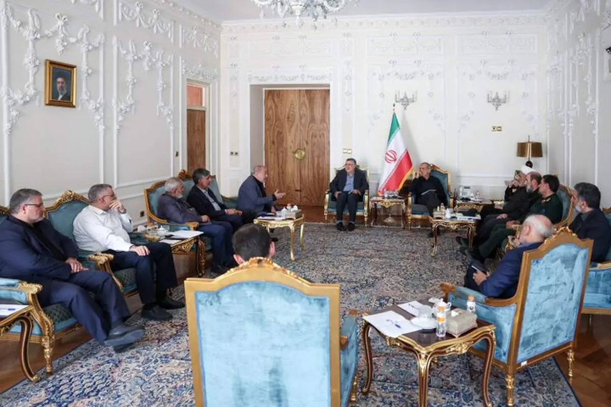 رئیس جمهور: نباید مردم را از خود برانیم زیرا آسیب خواهیم دید