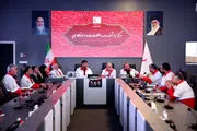 اگر مردم در صحنه حضور داشته باشند هیچ قدرتی قادر نخواهد بود به نظام و کشور آسیبی وارد کند