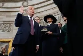۵۰ من در ۳۰ دقیقه| ترامپ دست روی انجیل نگذاشت! 