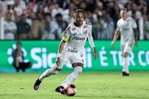 لباس جنجالی نیمار در رختکن سانتوس + عکس