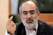 حسام‌ الدین آشنا: دلار زدایی‌تان را دیدیم حالا به ریال زدایی افتاده‌اید 