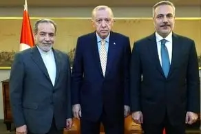 عراقچی: همواره آماده تعامل با کشورهای منطقه برای حفظ ثبات منطقه هستیم