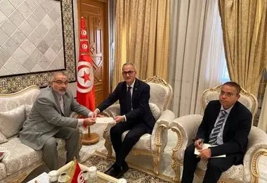 ابلاغ پیام عراقچی به وزارت خارجه تونس