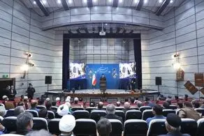 توسعه یافتگی در کشور باید تحت الشعاع عدالت باشد/ نباید از بانیان وضع موجود در اداره کشور استفاده شود