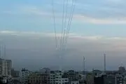 فوری؛ ۱۵۰ راکت به سمت تل آویو شلیک شد