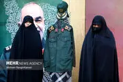 دختر سردار سلیمانی در مزار پدرش + عکس 