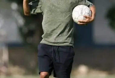 مهدی قایدی پرسپولیسی‌های امارات را فیتیله پیچ کرد!/ عکس