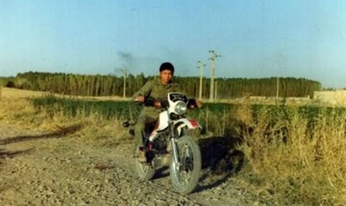 شکنجه هولناک نیروی زبده اطلاعات با فروکردن صابون در دهانش/ انداختن پیکر روی سیمهای خاردار