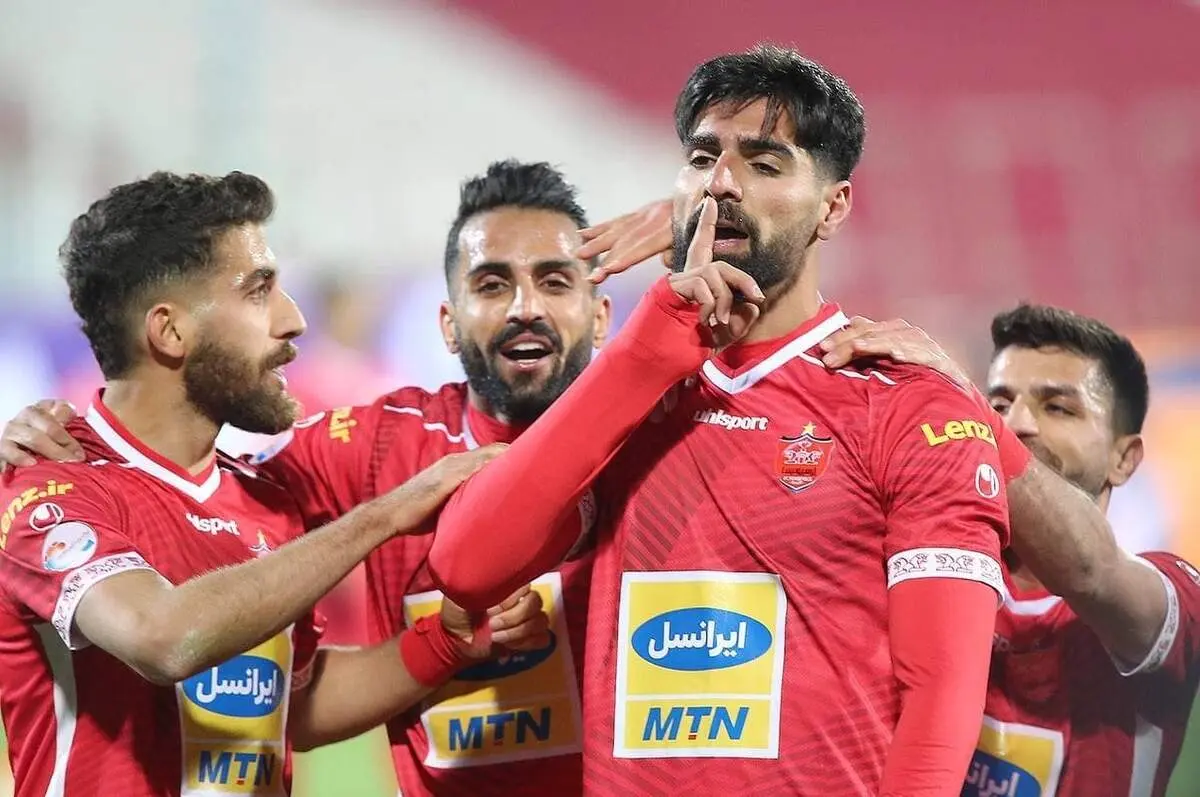 بلاتکلیفی ستاره های پرسپولیس/ می روند یا می مانند؟