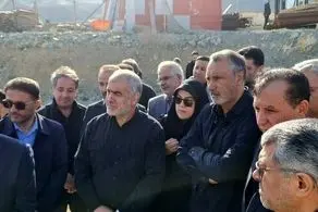 اعضای کمیسیون عمران از پل B1 بازدید کردند 