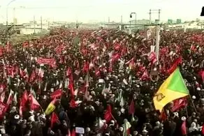  پیکر رهبر شهید وارد مسیر تشییع در بلوار پیامبر اعظم قم شد