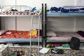 شکسته‌ شدن شیشه‌های خوابگاه دخترانه دانشگاه علامه‌ طباطبائی| استفاده نیروهای امنیتی انتظامی از گاز اشک‌آور و تفنگ‌ ساچمه‌ای؟