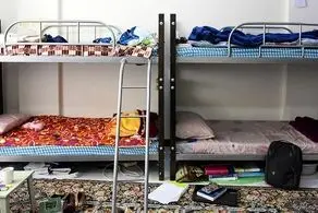 شکسته‌ شدن شیشه‌های خوابگاه دخترانه دانشگاه علامه‌ طباطبائی| استفاده نیروهای امنیتی انتظامی از گاز اشک‌آور و تفنگ‌ ساچمه‌ای؟