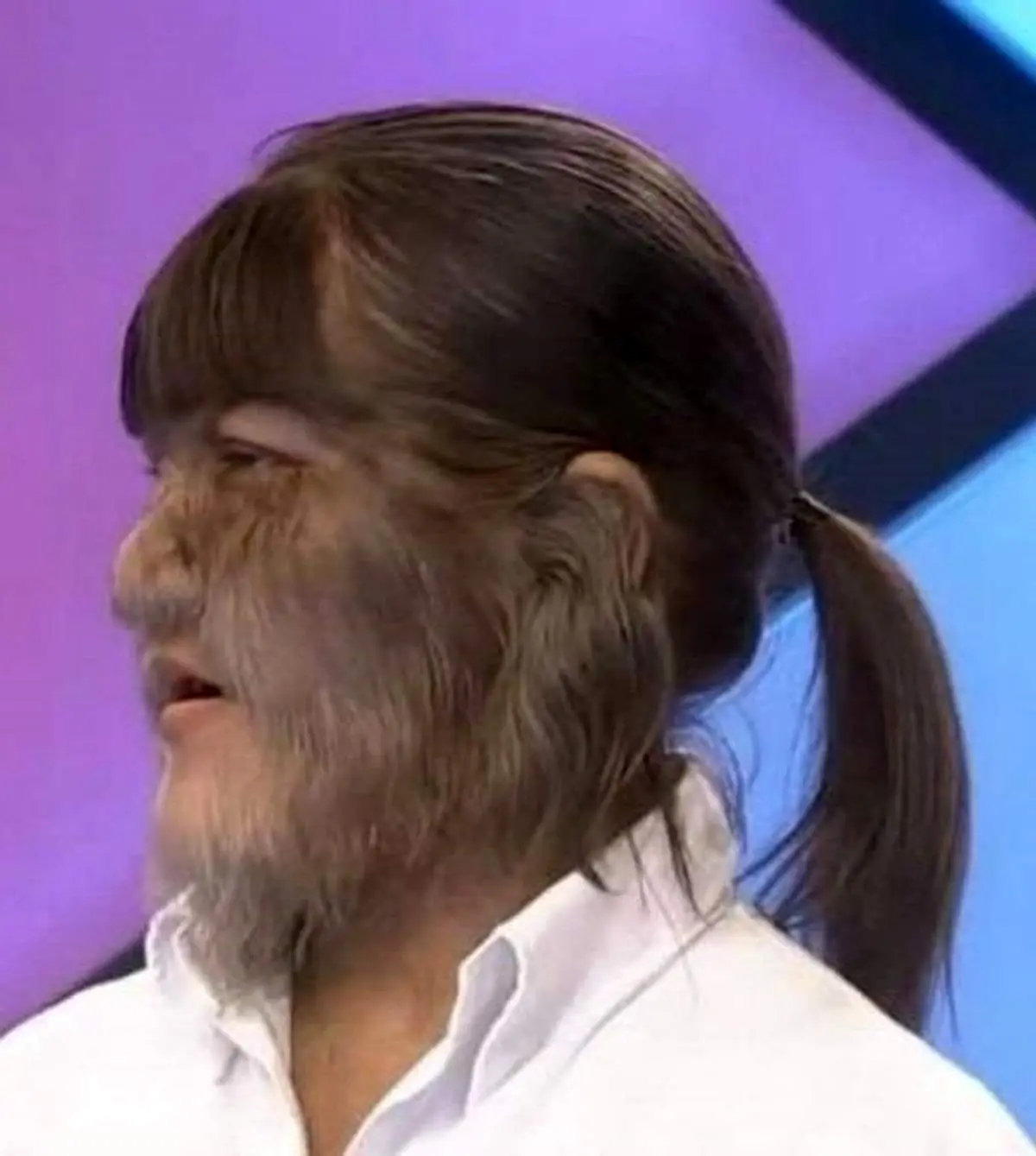 ترسناک‌ترین دختر جهان بالاخره قشنگ شد! + عکس