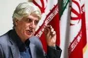 عمامه‌پرانی ناشی از ناآگاهی سیاسی جوانان است