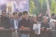یار قدیمی گلپا در مراسم تشییع رفیقش/ فیلم