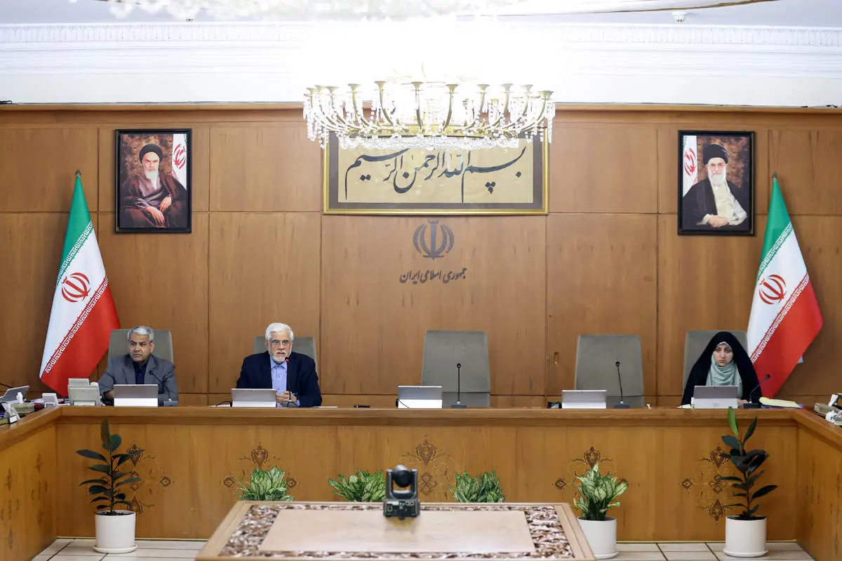 مواضع شخصی افراد ربطی به دولت ندارد 