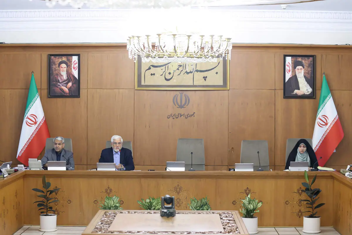 مواضع شخصی افراد ربطی به دولت ندارد 
