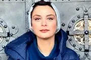عکس شوکه کننده| خانم بازیگر بدون روسری و با تیپ جنجالی در خارج از کشور!