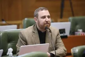 عضو شورای شهر تهران: بهترین گزینه این است که خود زاکانی استعفا دهد
