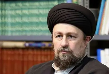سیدحسن خمینی: چه قرار بر جنگ باشد چه صلح و مذاکره، باید کنارهم بایستیم