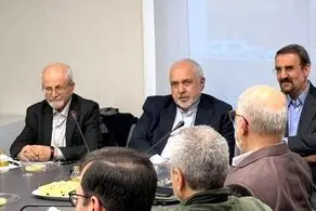 تفسیر غرب این است که ایران ضعیف شده/ مجموع موضع گیری های ترامپ درباره ایران نه مثبت است و نه منفی 