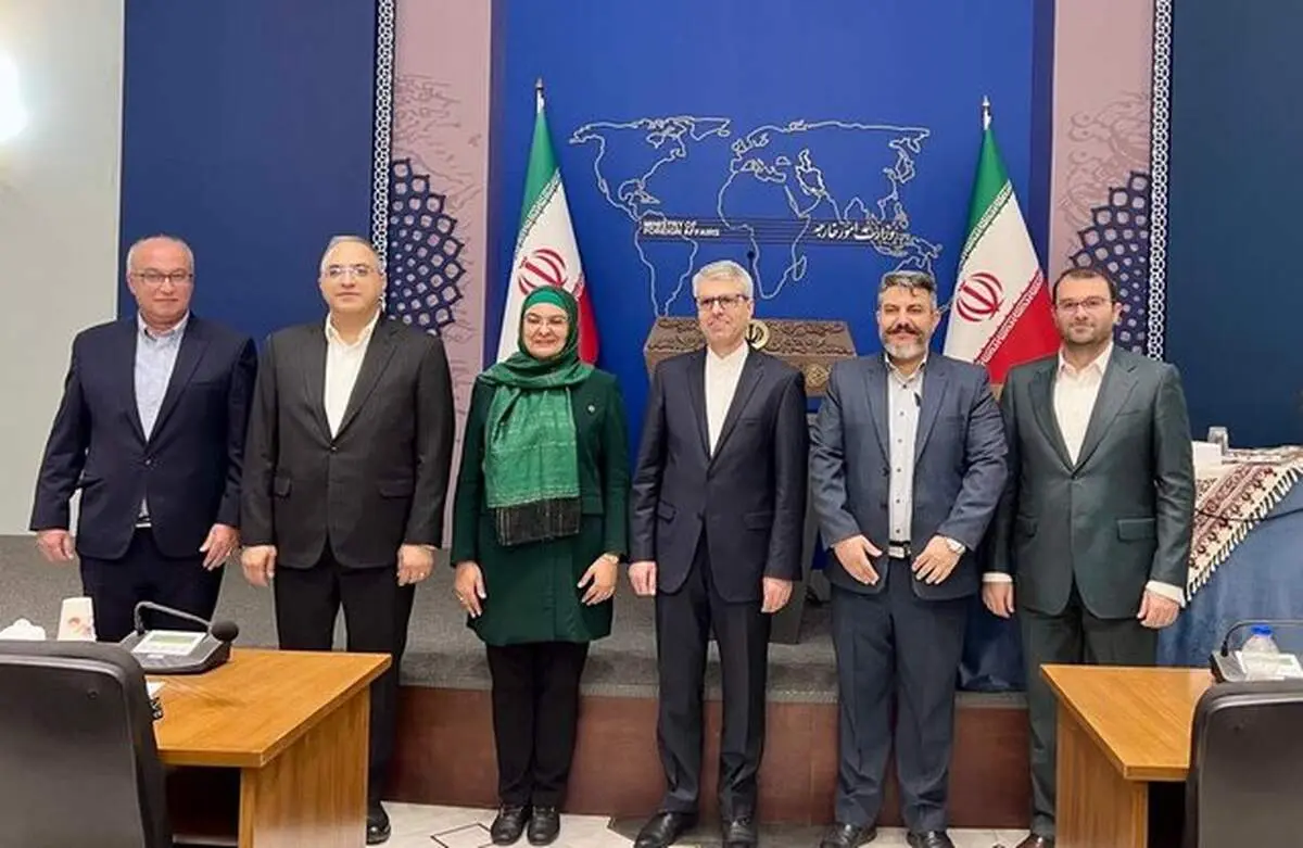 نشست بقائی با نمایندگان هم‌وطنان زرتشتی، آشوری، کلیمی و ارمنی در مجلس