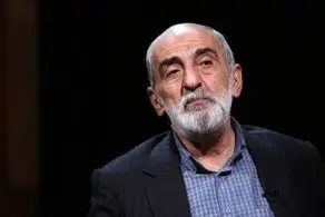 حسین شریعتمداری باز هم ساز مخالف زد