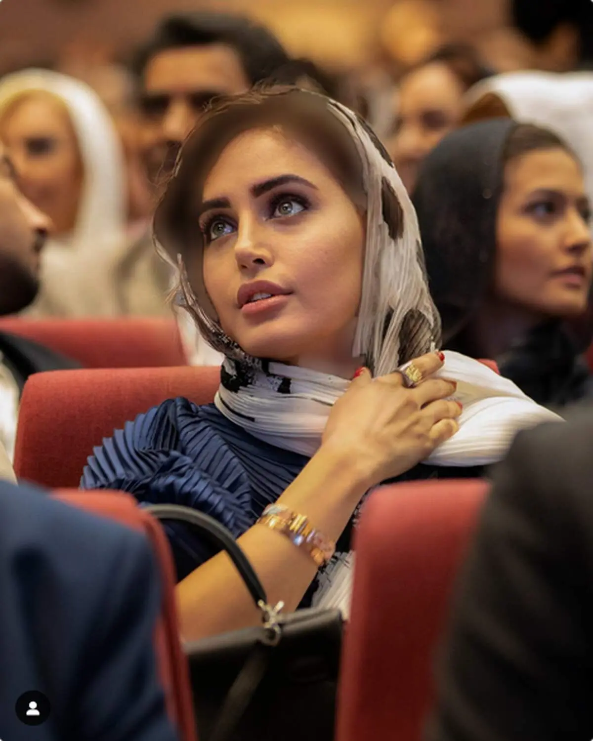 مسابقه جنجالی الناز شاکردوست و محمدرضا گلزار با این ساعت های خاص/ تصاویر
