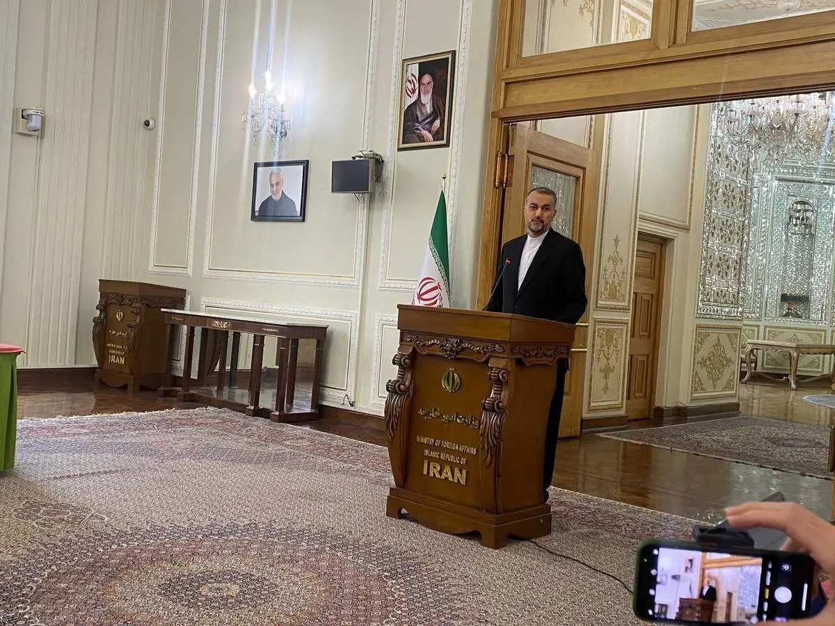 وزیر امور خارجه: به مقامات اروپایی گفتم پلیس خویشتنداری کرده است