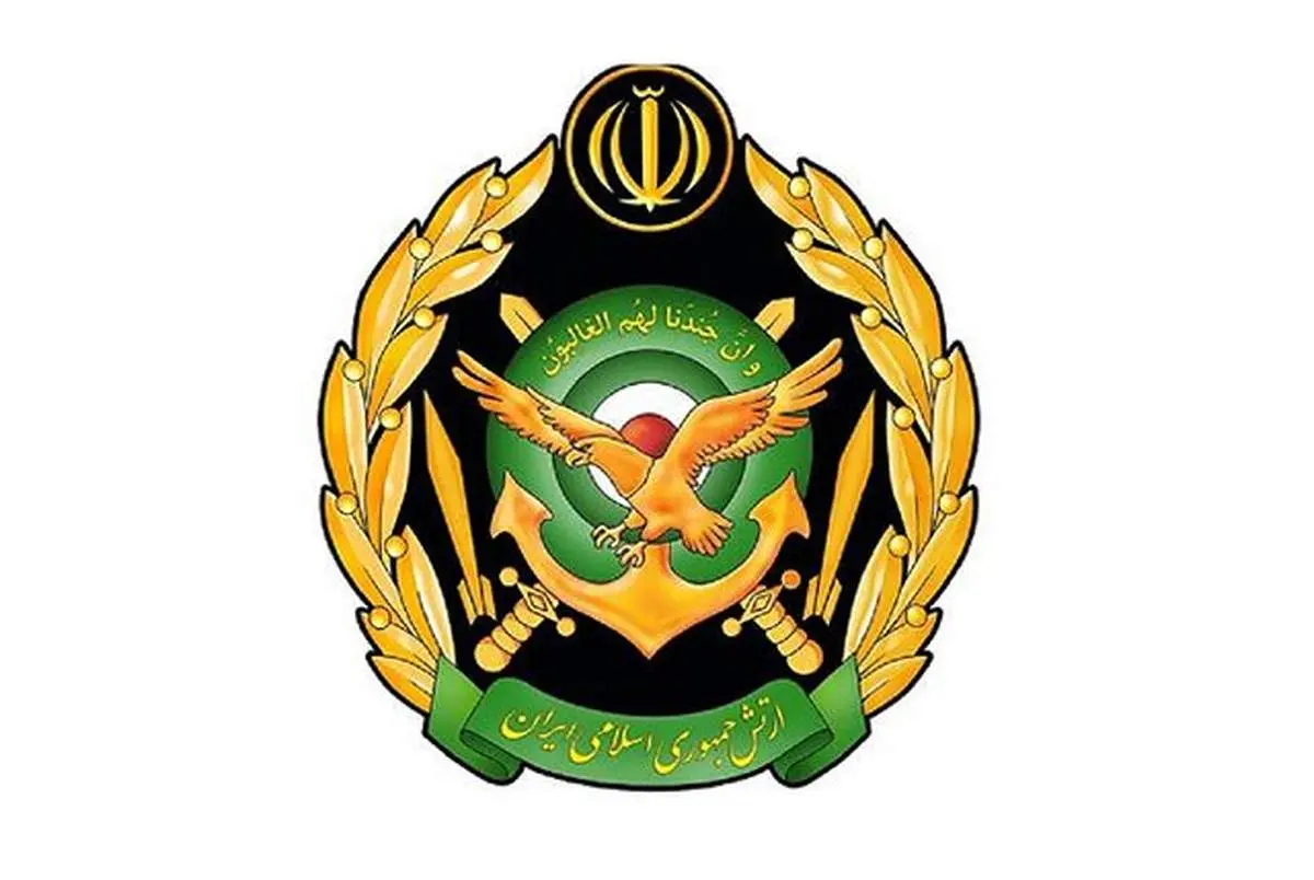 هشدار بالگرد ایرانی به ناوشکن آمریکایی در دریای عمان + ببینید 