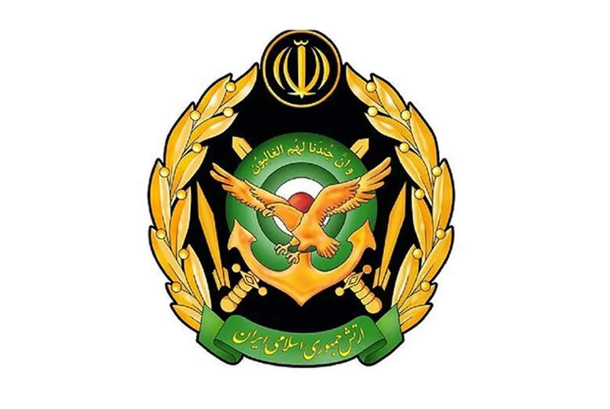 هشدار بالگرد ایرانی به ناوشکن آمریکایی در دریای عمان + ببینید 
