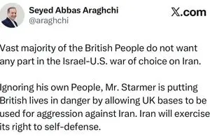واکنش عراقچی به تصمیم نخست وزیر انگلیس جهت همکاری با آمریکا در حمله به ایران
