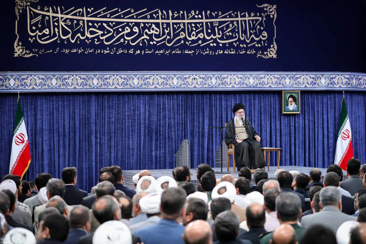 رهبر انقلاب: حادثه انفجار بندر شیهد رجایی حقیقتاً حادثه‌ تلخی بود| هیچ منفعتی برای امت اسلامی بالاتر از اتحاد نیست 