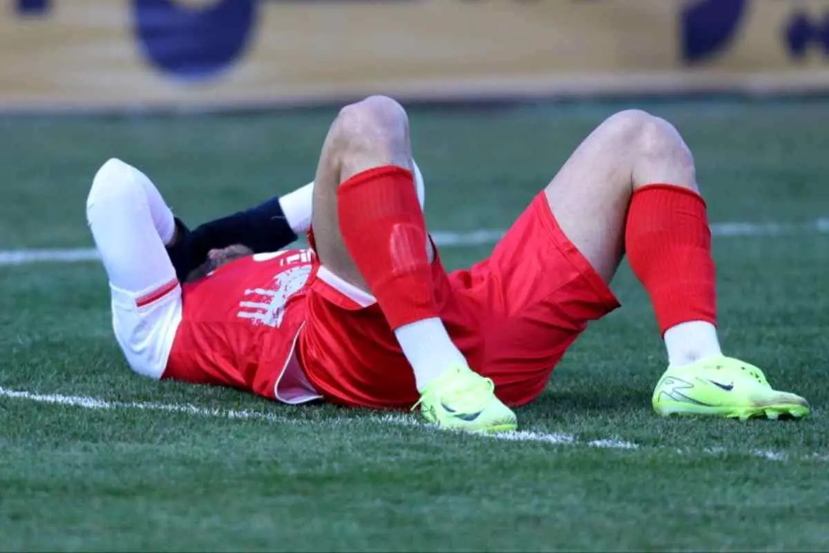 بدبیاری اوستون اورونوف؛ ستاره محبوب پرسپولیس دربی تهران را از دست داد