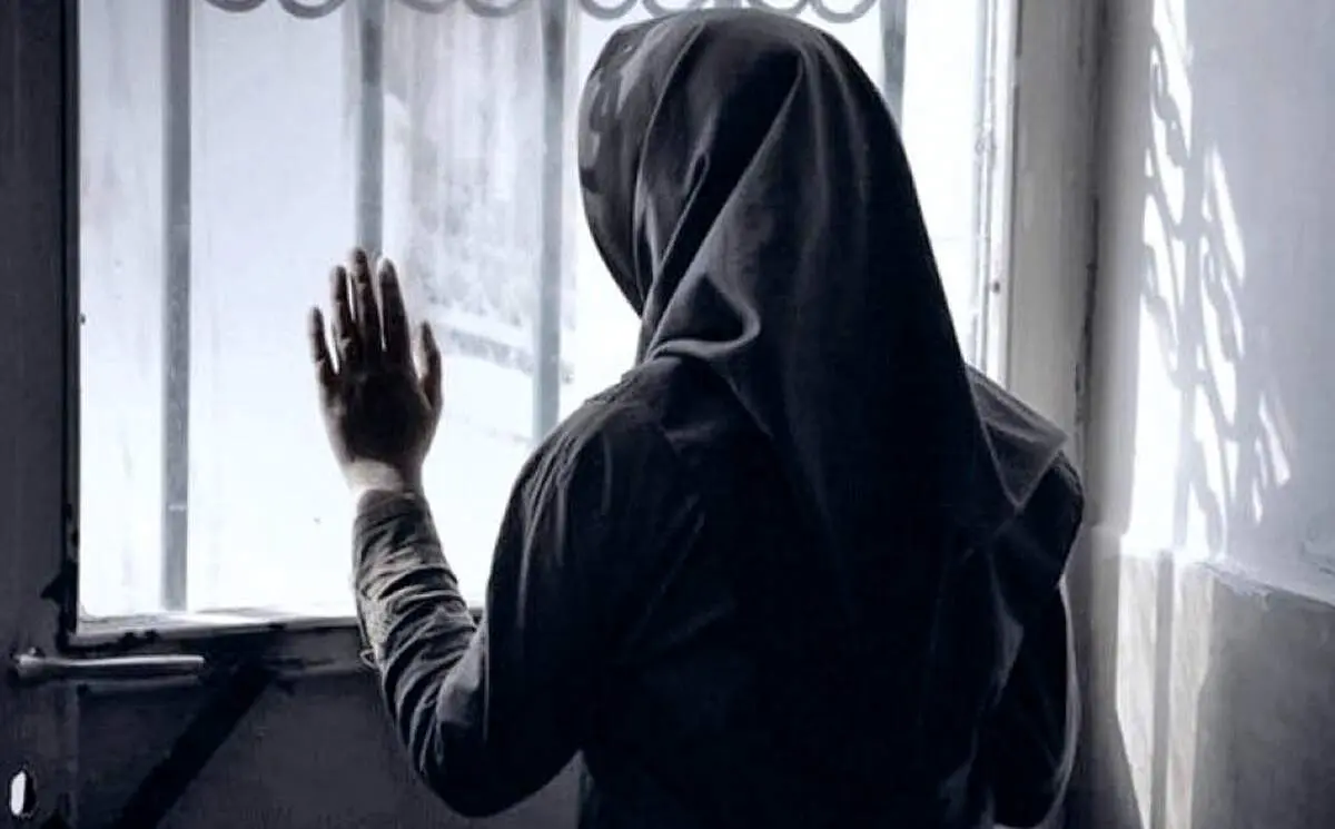 دستگیری زن حرفه‌ای که ماه‌ها فروشگاه‌های تهران را هدف قرار داده بود