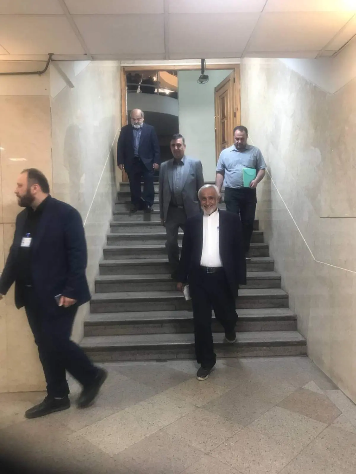 الیاس نادران داوطلب نامزدی انتخابات ریاست جمهوری شد