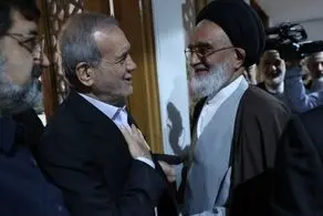 مسعود پزشکیان وارد قم شد 