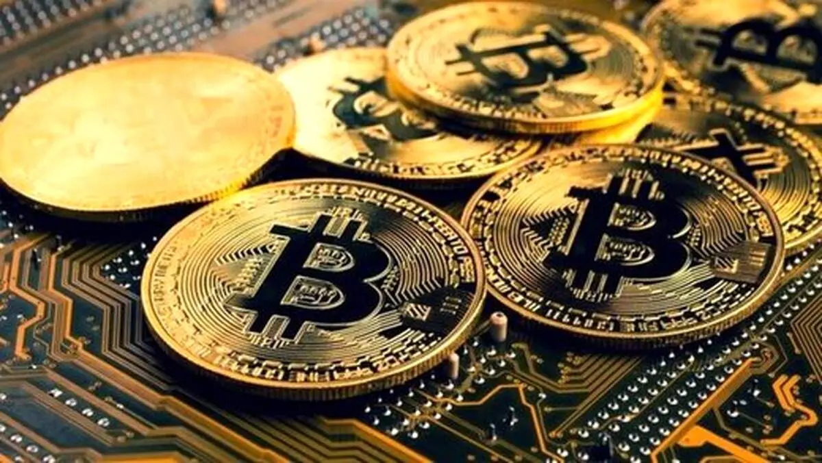چه زمانی باید بیت‌کوین خرید؟