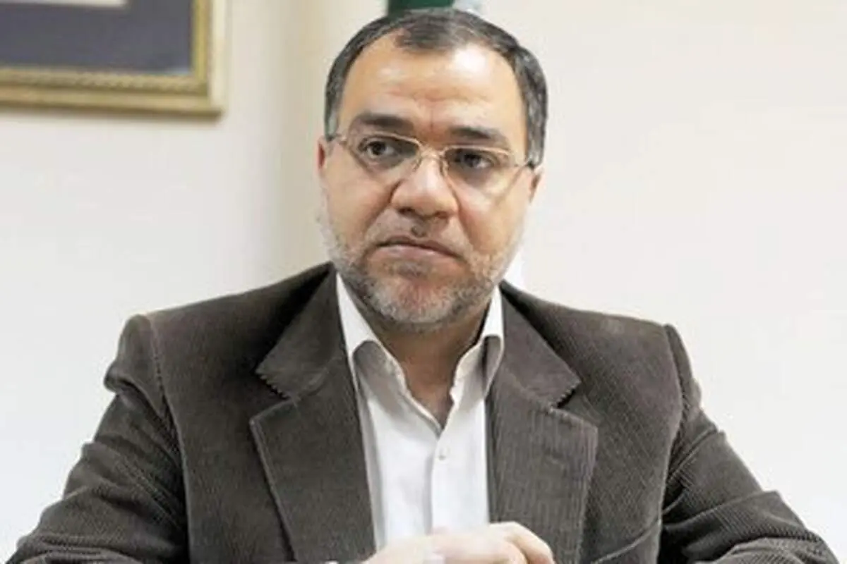 پاسخ مهدی فضائلی به برداشت حسام‌الدین آشنا از سخنان رهبری درباره مذاکره با آمریکا 
