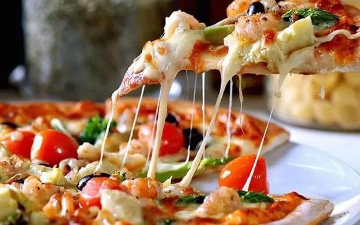 طرز تهیه پیتزا خانگی بدون فر؛ یک انتخاب عالی در روزهای پر از دلهره