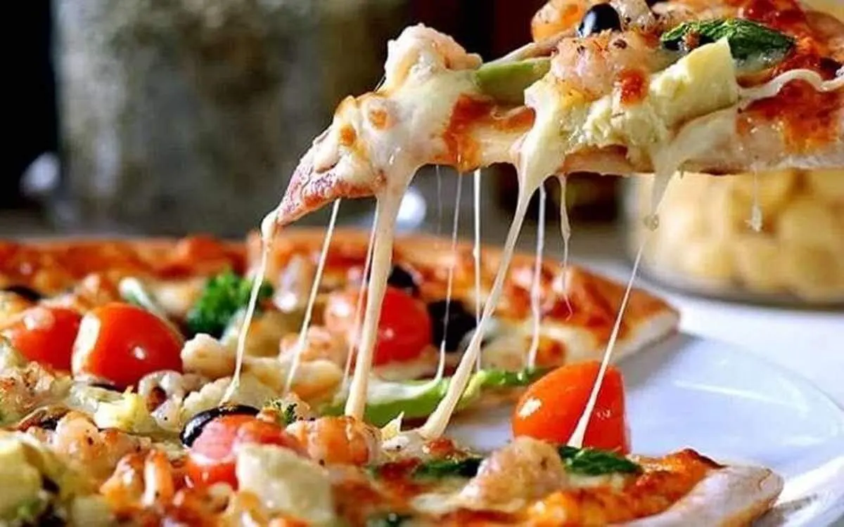 طرز تهیه پیتزا خانگی بدون فر؛ یک انتخاب عالی در روزهای پر از دلهره